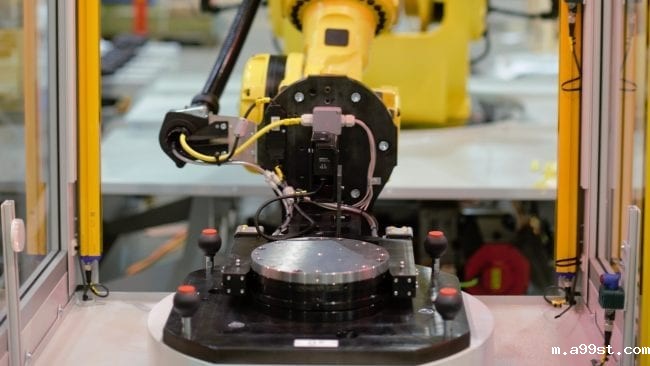 Flexible Manufacturing System for zero point or no pallets Flexible Manufacturing System for zero point or no pallets