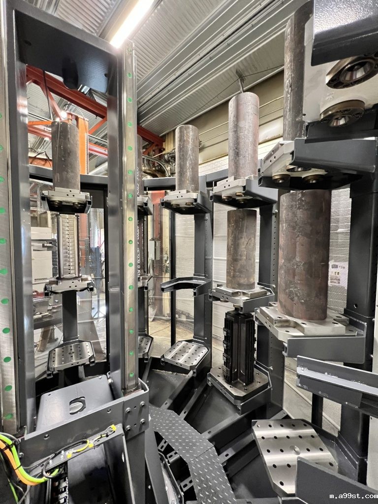 Fastems FPT fits 12 to 24 pallers depending on the load height in its configurable pallet storage.